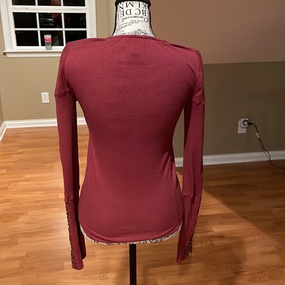 Free People Little Unruly Top NWT Size XS - Picture 5 of 7